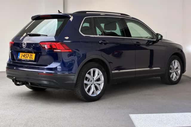 Volkswagen Tiguan (2019) thumbnail 2