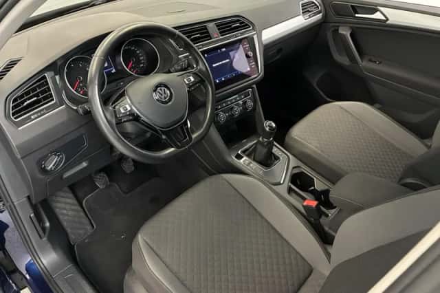 Volkswagen Tiguan (2019) thumbnail 3