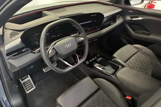 Audi Q6 e-tron (2025) thumbnail 4