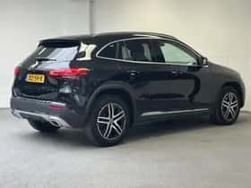 Mercedes-Benz GLA (2022) thumbnail 9