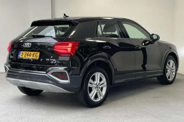 Audi Q2 (2022) thumbnail 2