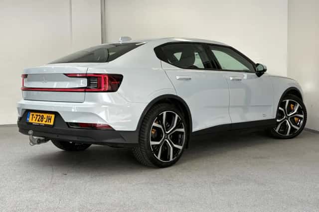 Polestar 2 (2023) thumbnail 2