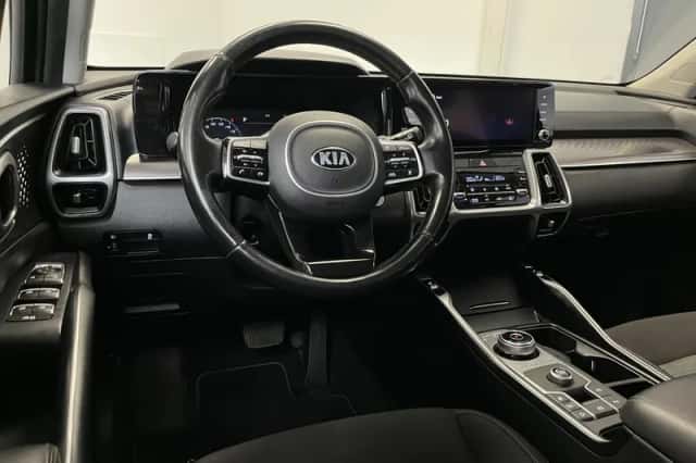 Kia Sorento (2021) thumbnail 3