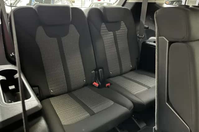 Kia Sorento (2021) thumbnail 5