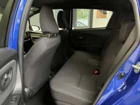 Toyota Yaris (2018) thumbnail 16