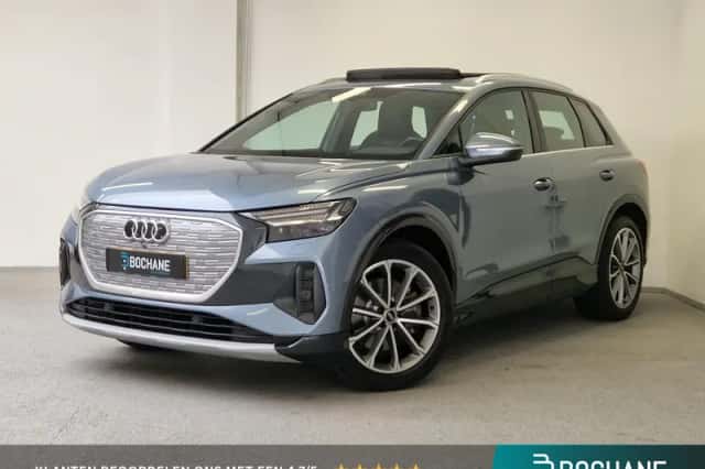 Audi Q4 e-tron (2021) thumbnail 1