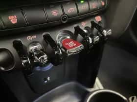 MINI Cooper (2022) thumbnail 16