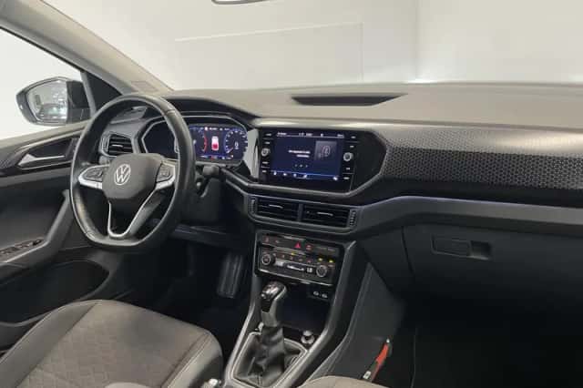 Volkswagen T-Cross (2021) thumbnail 4