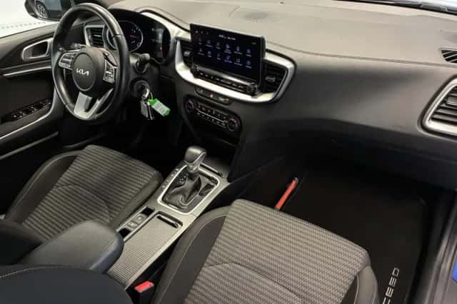 Kia Ceed Sportswagon (2022) thumbnail 5