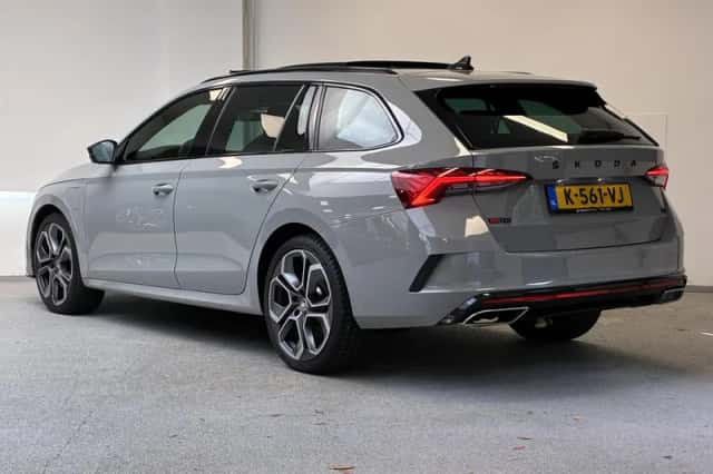 Škoda Octavia (2021) thumbnail 2