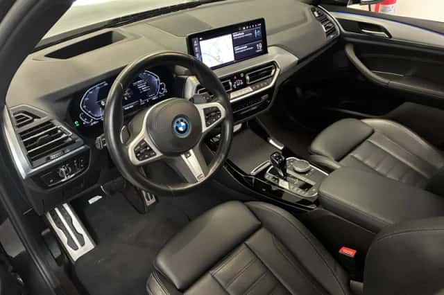 BMW X3 (2023) thumbnail 6