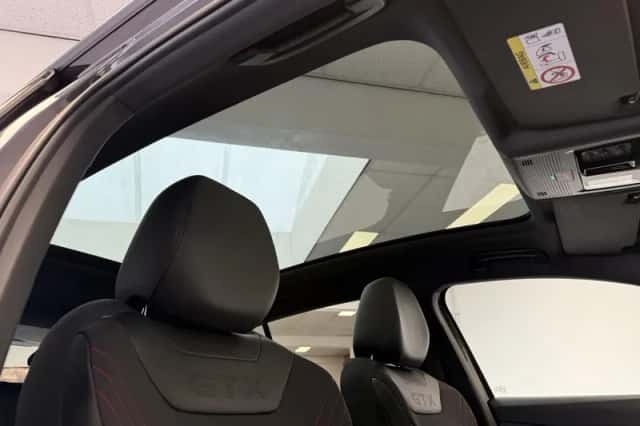 Volkswagen ID.4 (2021) thumbnail 5