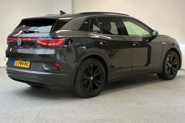 Volkswagen ID.4 (2021) thumbnail 2