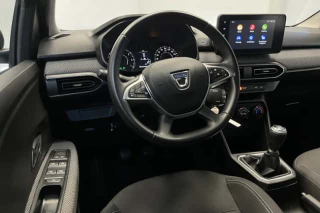 Dacia Sandero (2023) thumbnail 3