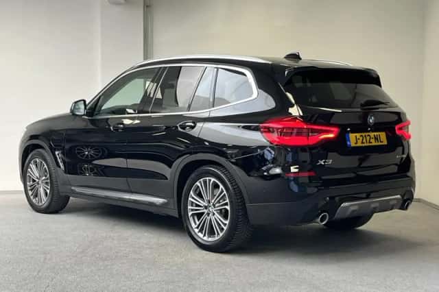 BMW X3 (2020) thumbnail 2