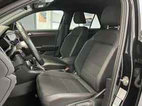Volkswagen T-Roc (2021) thumbnail 13