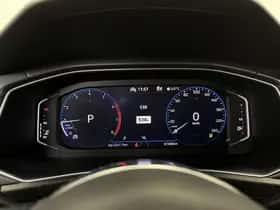 Volkswagen T-Roc (2021) thumbnail 23