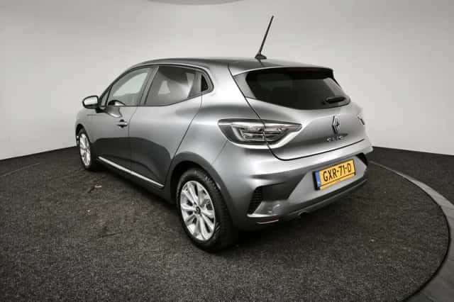 Renault Clio (2024) thumbnail 6