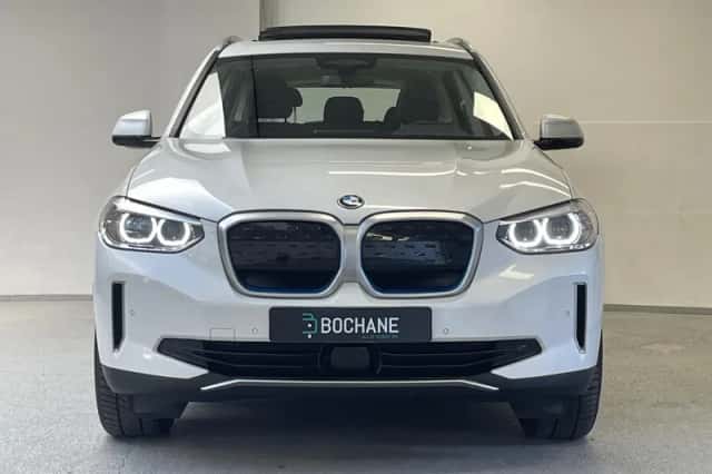 BMW iX3 (2021) thumbnail 6