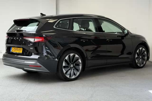 Škoda Enyaq (2021) thumbnail 2