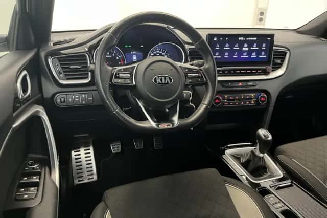 Kia Proceed (2021) thumbnail 3
