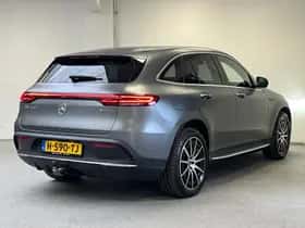 Mercedes-Benz EQC (2020) thumbnail 2