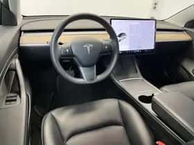Tesla Model 3 (2021) thumbnail 3