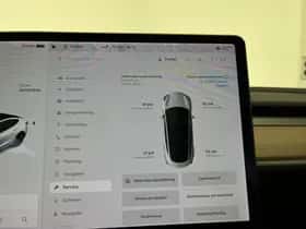 Tesla Model 3 (2021) thumbnail 25