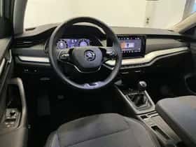Škoda Octavia (2024) thumbnail 3