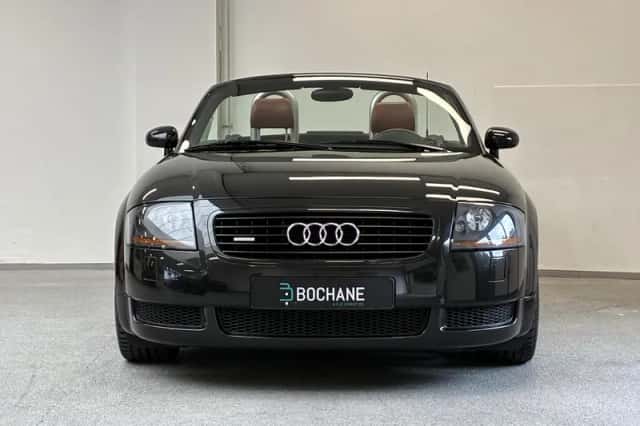 Audi TT (2002) thumbnail 5