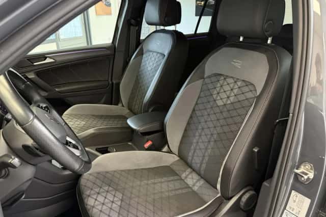 Volkswagen Tiguan (2023) thumbnail 4