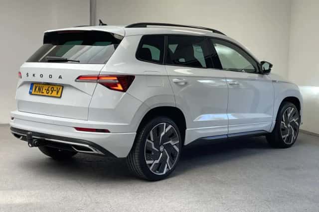 Škoda Karoq (2023) thumbnail 2