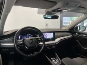 Škoda Octavia (2022) thumbnail 3