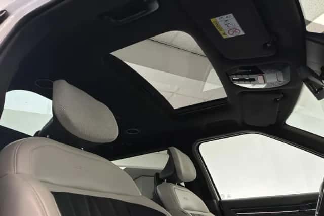 Kia EV9 (2023) thumbnail 5