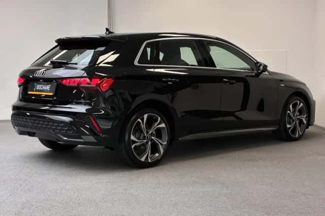 Audi A3 (2025) thumbnail 2