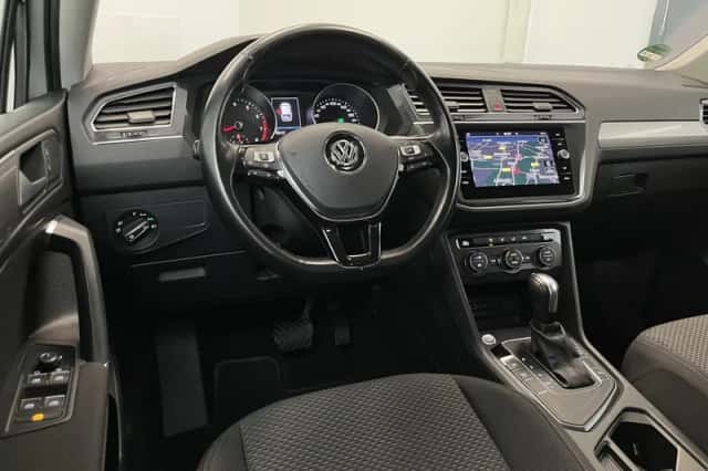 Volkswagen Tiguan (2019) thumbnail 3