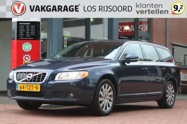 Volvo V70 (2012) thumbnail 1