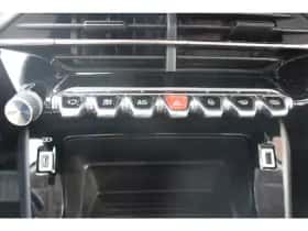 Peugeot 2008 (2021) thumbnail 11