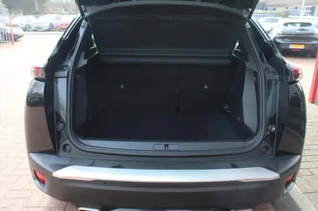 Peugeot 2008 (2021) thumbnail 17