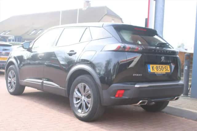 Peugeot 2008 (2021) thumbnail 3