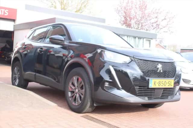 Peugeot 2008 (2021) thumbnail 6