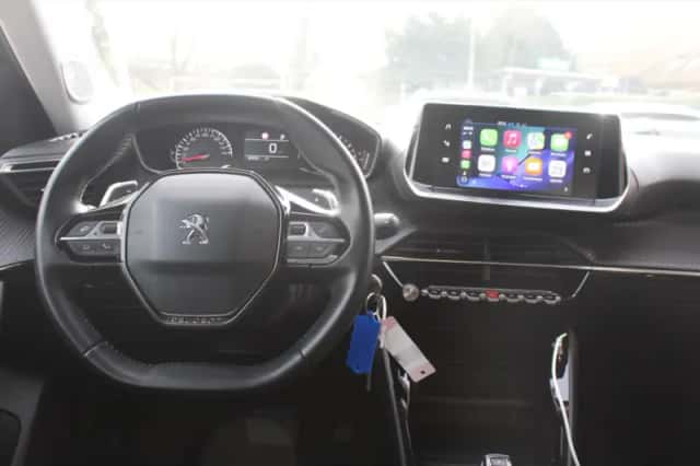 Peugeot 2008 (2021) thumbnail 7