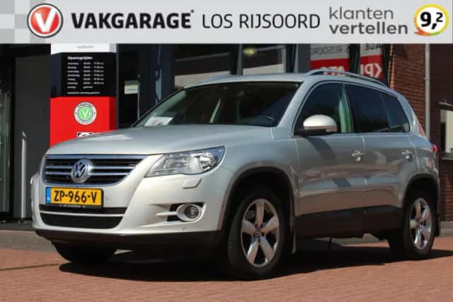 Volkswagen Tiguan (2010) thumbnail 1