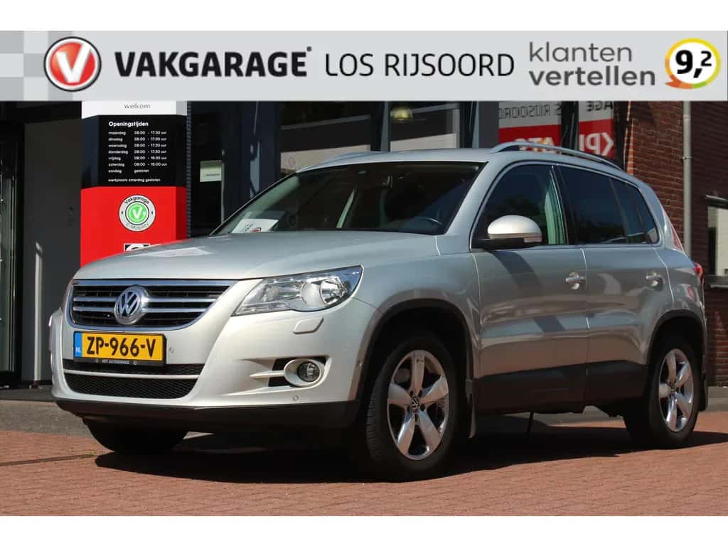 Volkswagen Tiguan (2010) — foto 1