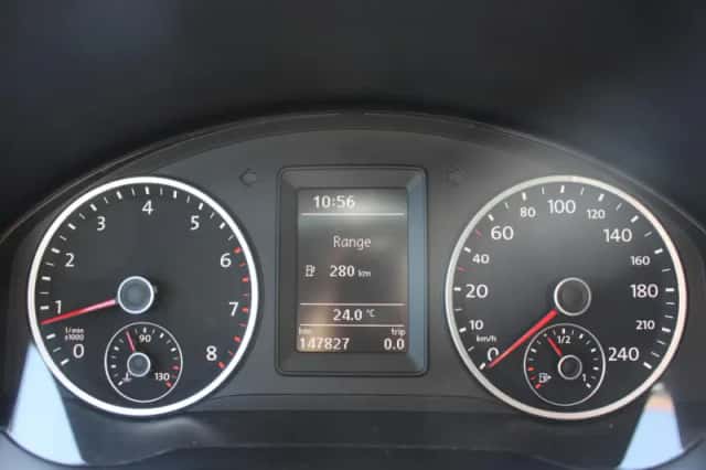 Volkswagen Tiguan (2010) thumbnail 9