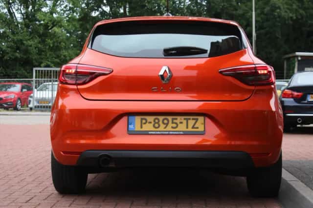 Renault Clio (2022) thumbnail 4