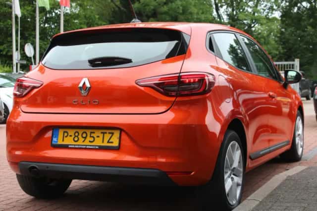 Renault Clio (2022) thumbnail 5