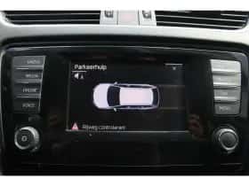 Škoda Octavia (2015) thumbnail 11