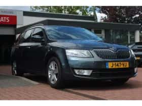 Škoda Octavia (2015) thumbnail 6