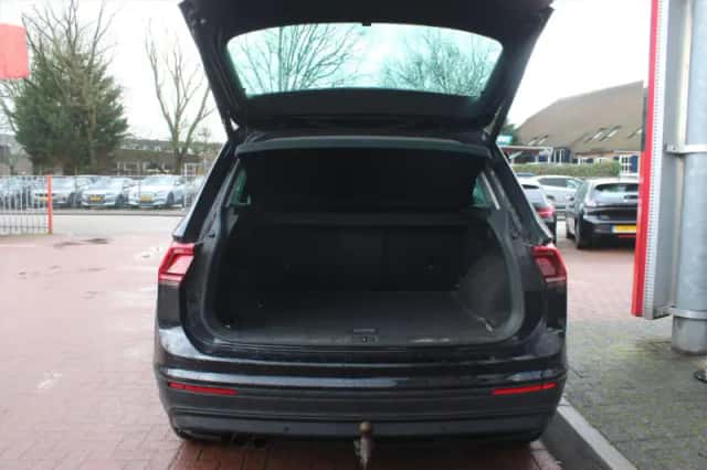 Volkswagen Tiguan (2020) thumbnail 16